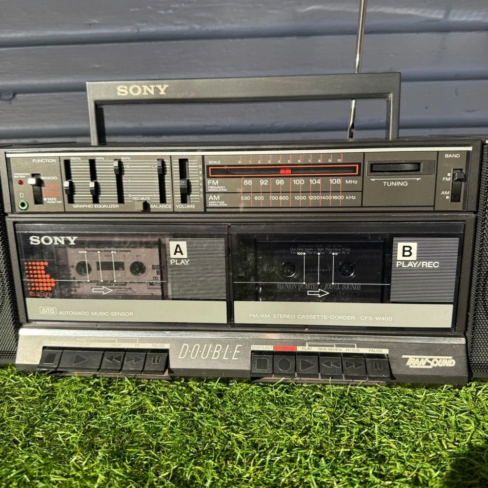 Sony CFS W400 Stereo Cassette Corder Boombox Radio Double‎ Deck AM FM READ